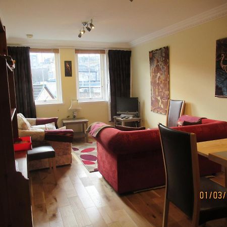 Pamela'S Apartment Édimbourg Extérieur photo